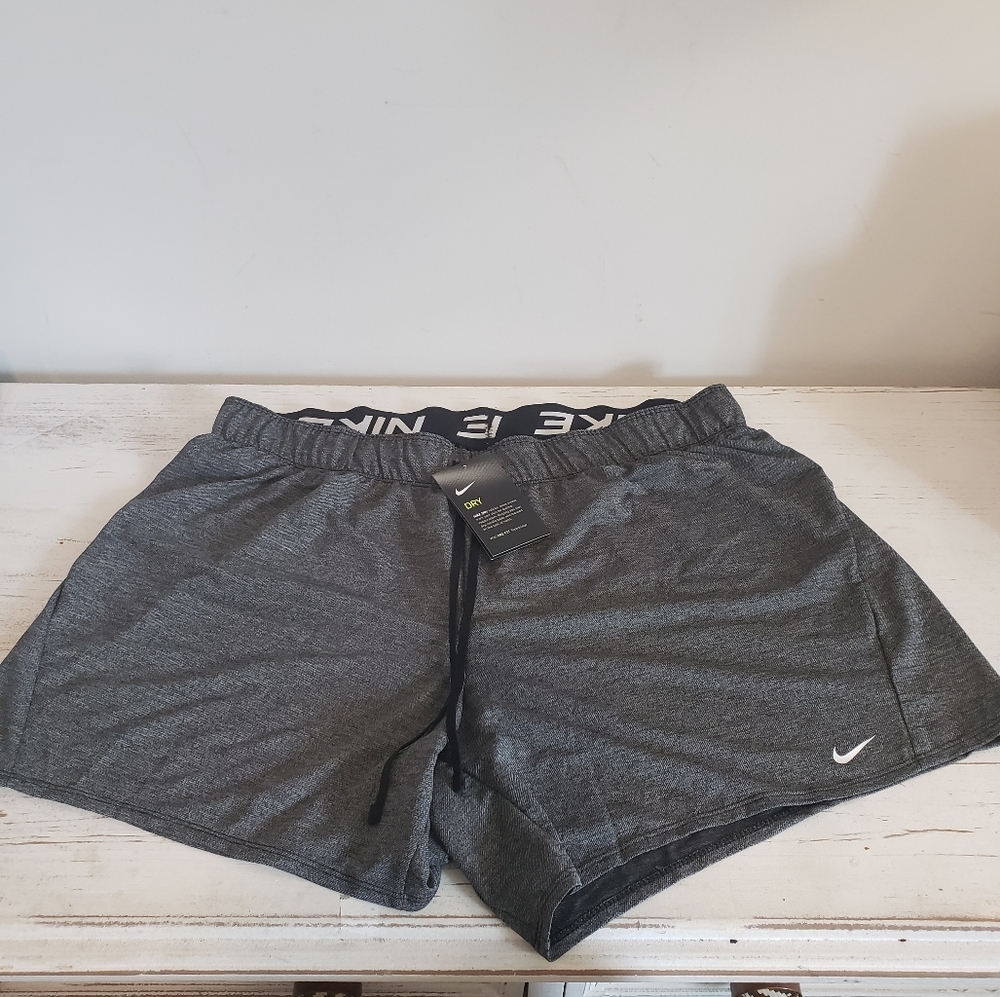 Nike Women's Dri-fit Training Running Shorts Size XXL Size XXL‎ NEW